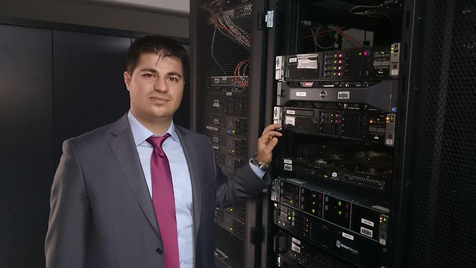 Expert {Full Stack} Web & App Developer